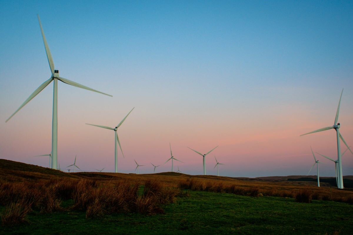 UK Government Unveils Ambitious Roadmap for Clean Power Revolution